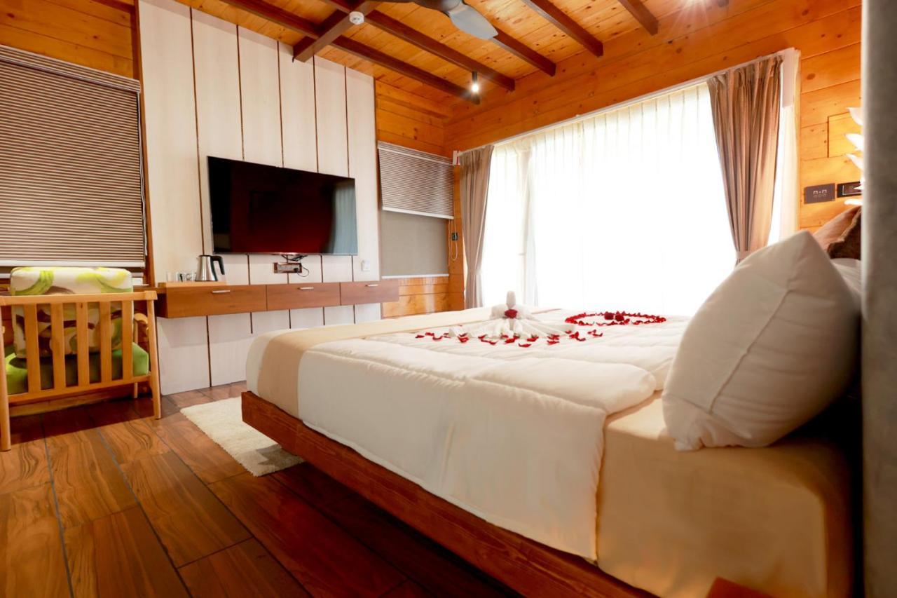 Wooden Ecr Sea Resort ปอนดิเชอรี ภายนอก รูปภาพ