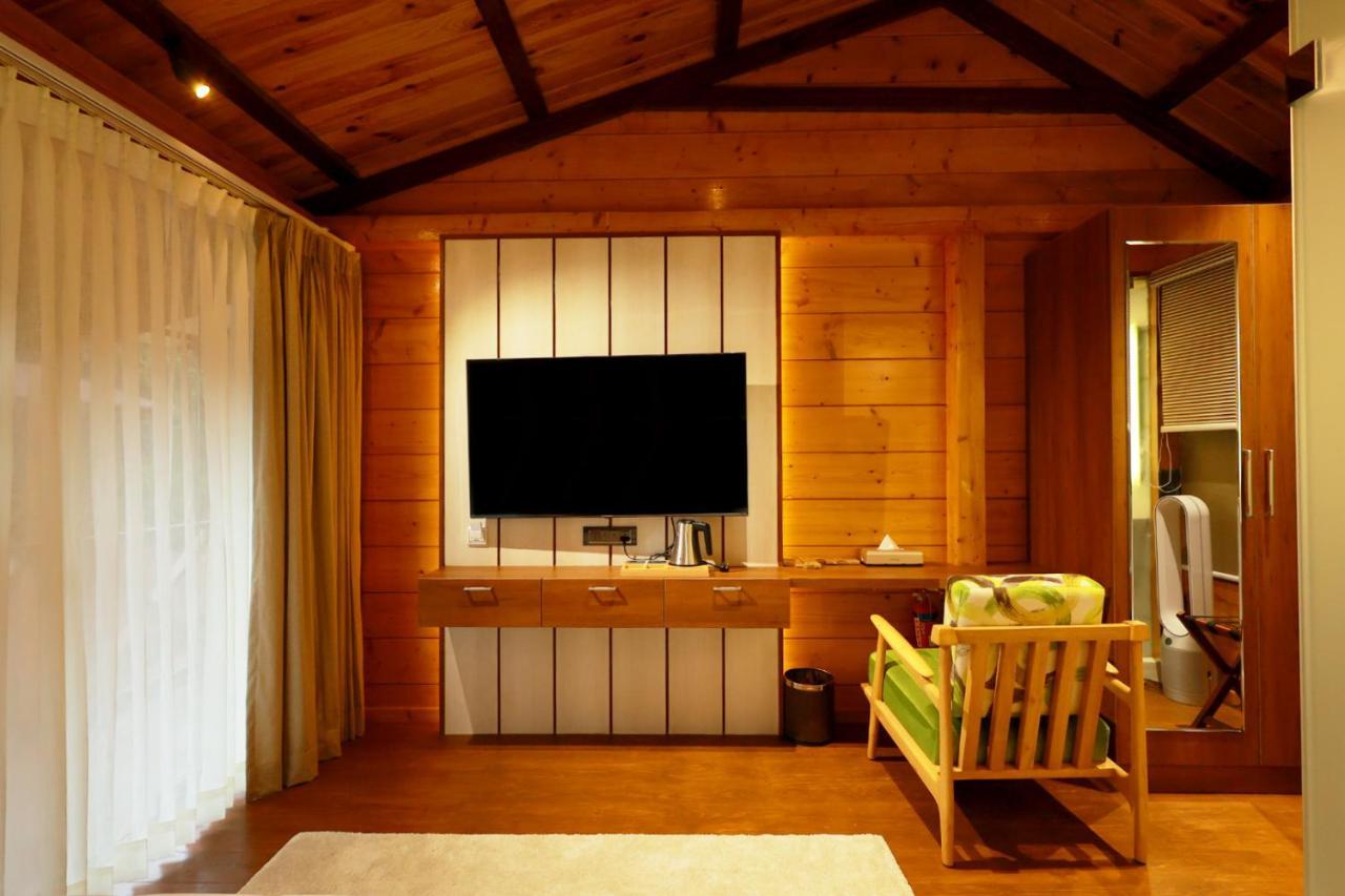 Wooden Ecr Sea Resort ปอนดิเชอรี ภายนอก รูปภาพ